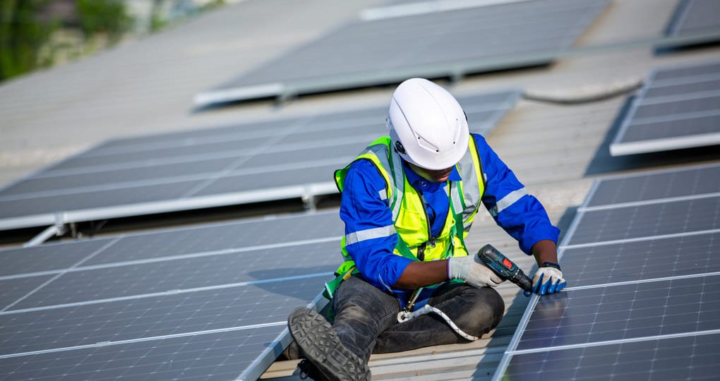 Paneles solares en El Salvador: guía completa para la instalación en tu hogar